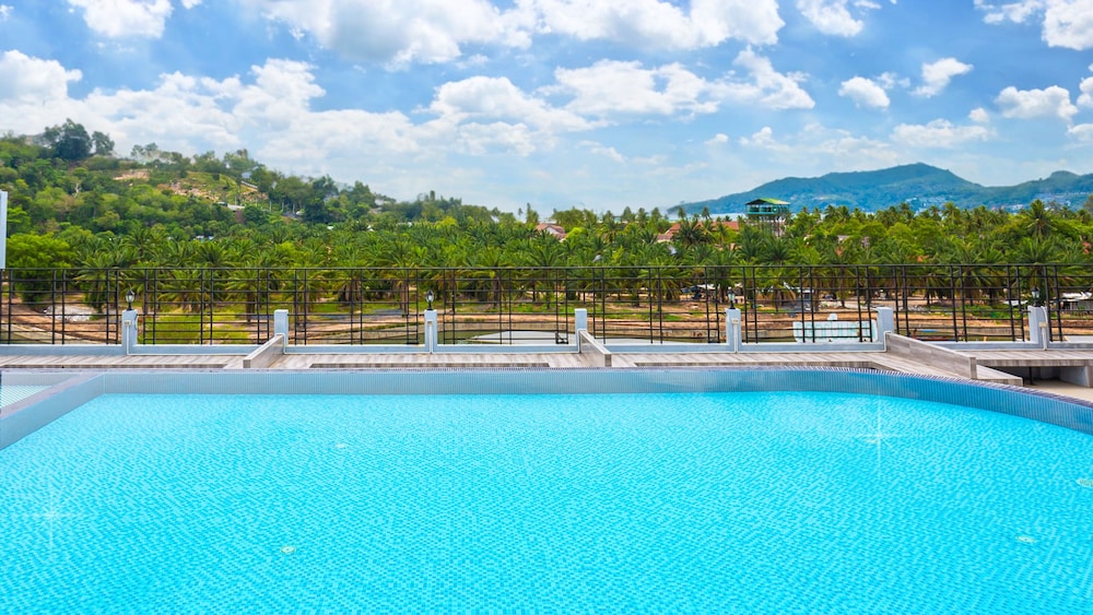 MALIN PATONG HOTEL 55/58