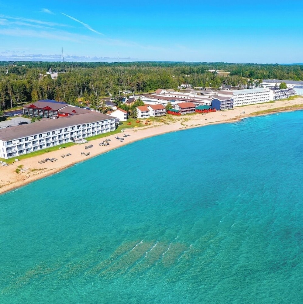 Bridge Vista Beach Hotel Convention Center 58/61