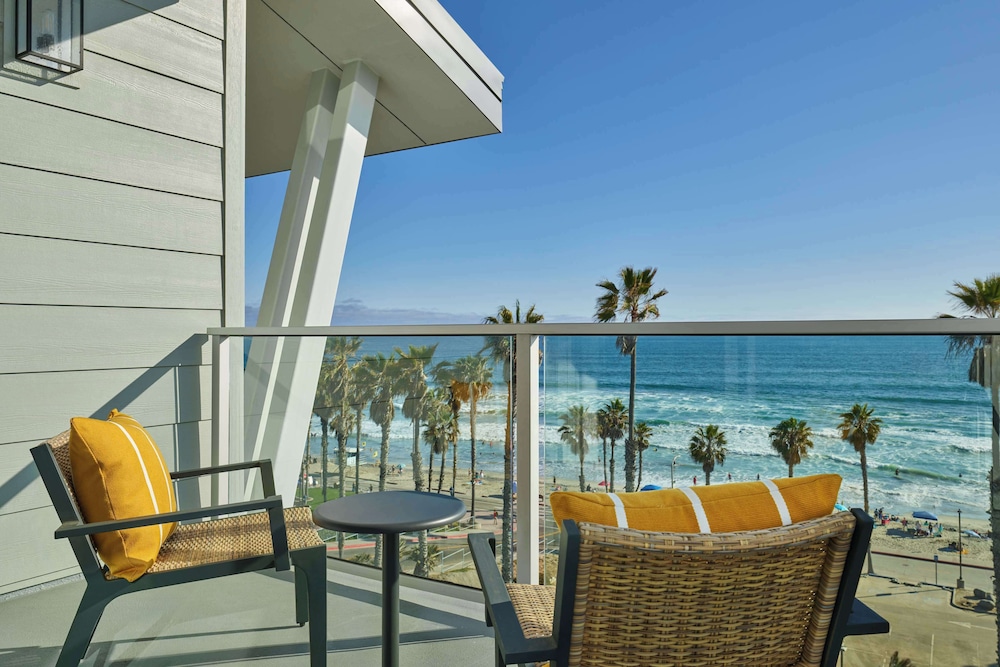 The Seabird Ocean Resort and Spa, Part of Destination Hotel by Hyatt 34/50