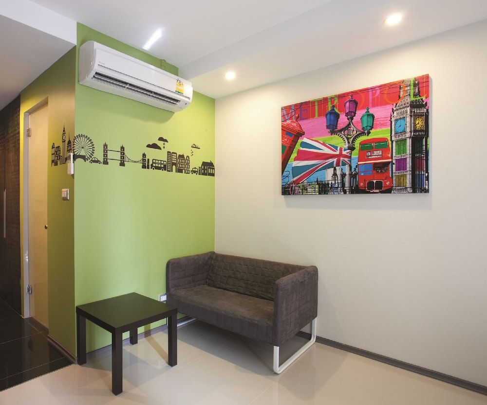 Varrzon Residence Srinakarin 56 22/25