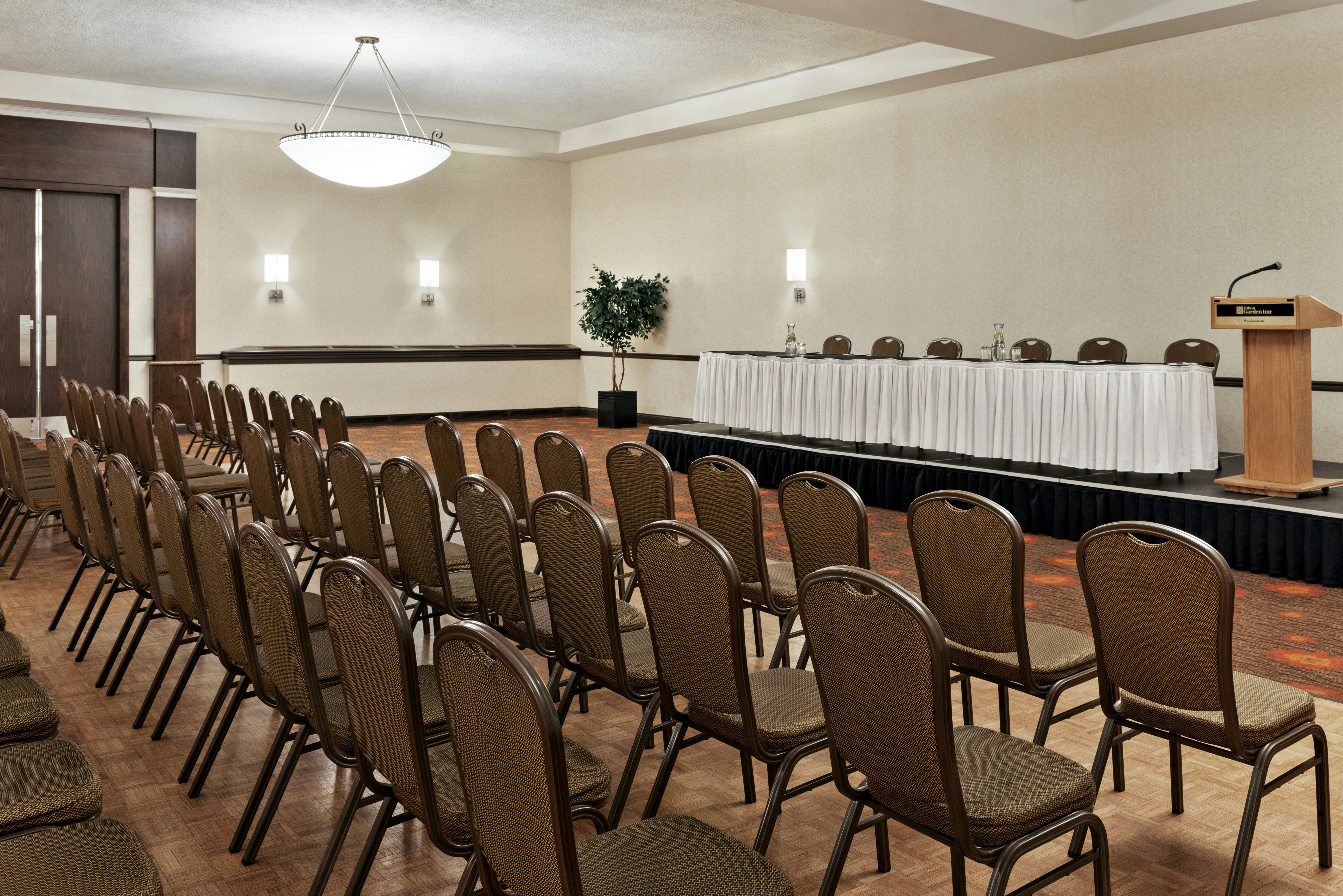 Hilton Garden Inn Saskatoon Downtown 56/58