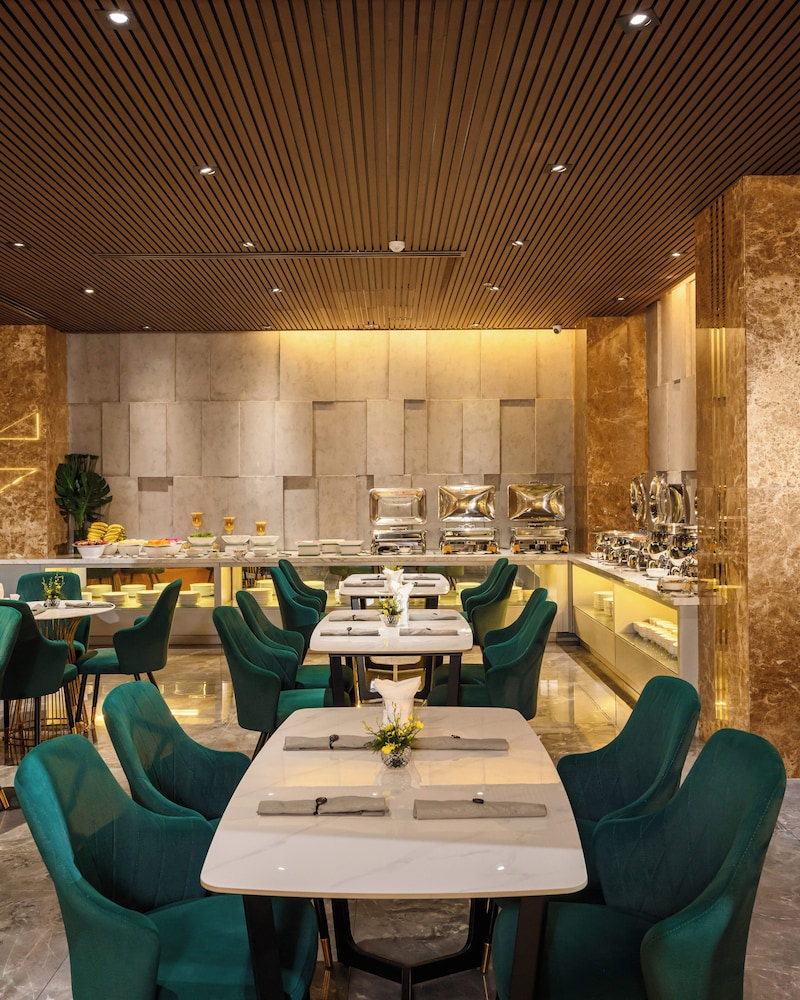 Acnos Hotel 37/50