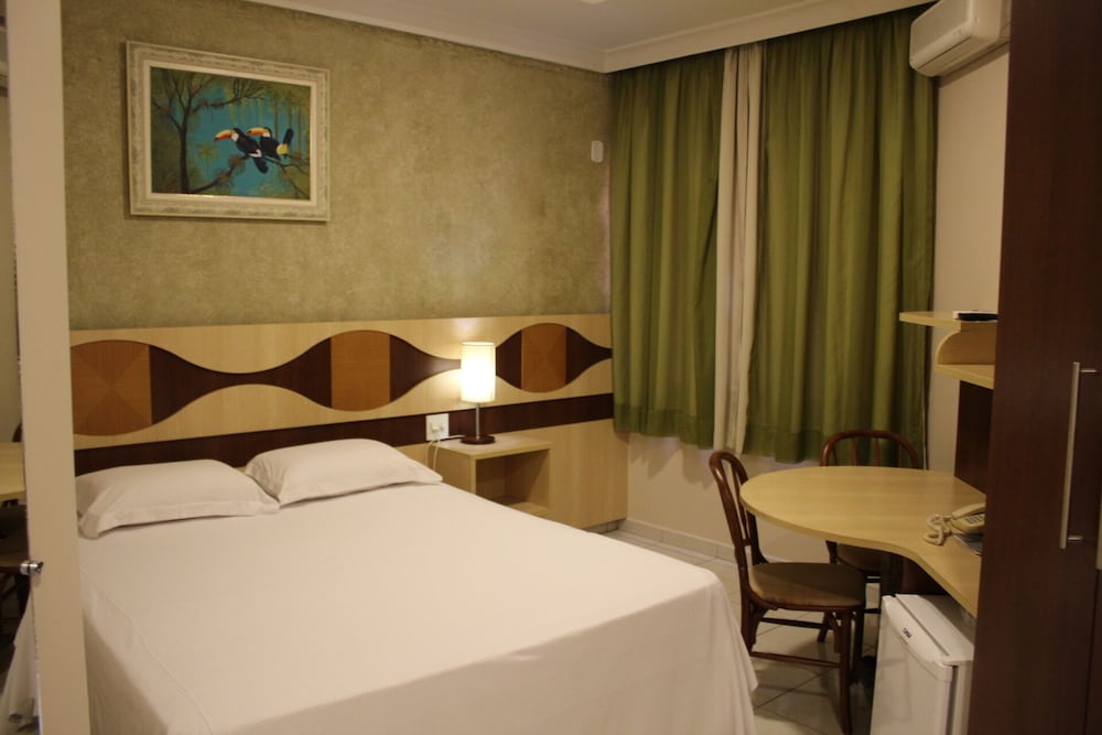 Hotel Lago Dourado 10/64
