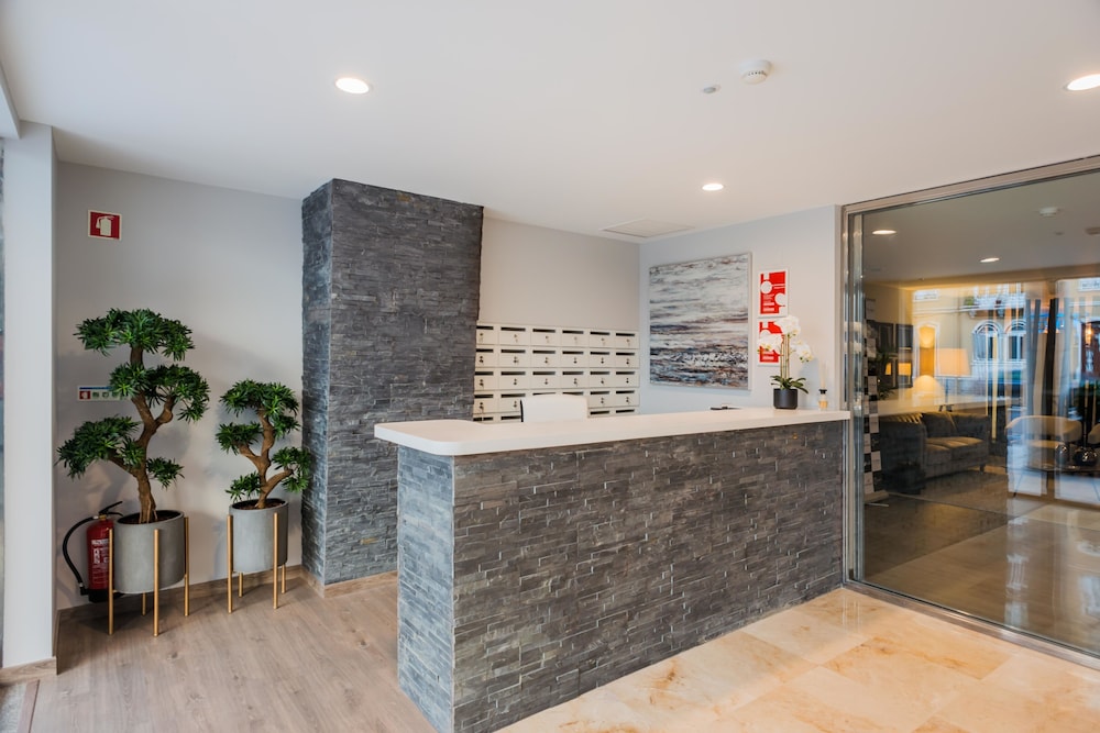 137 Lux Residence 4/48
