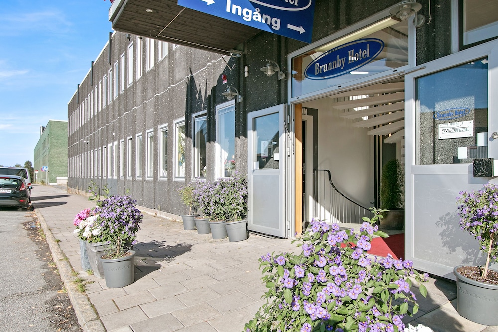 Brunnby Hotel 4/54