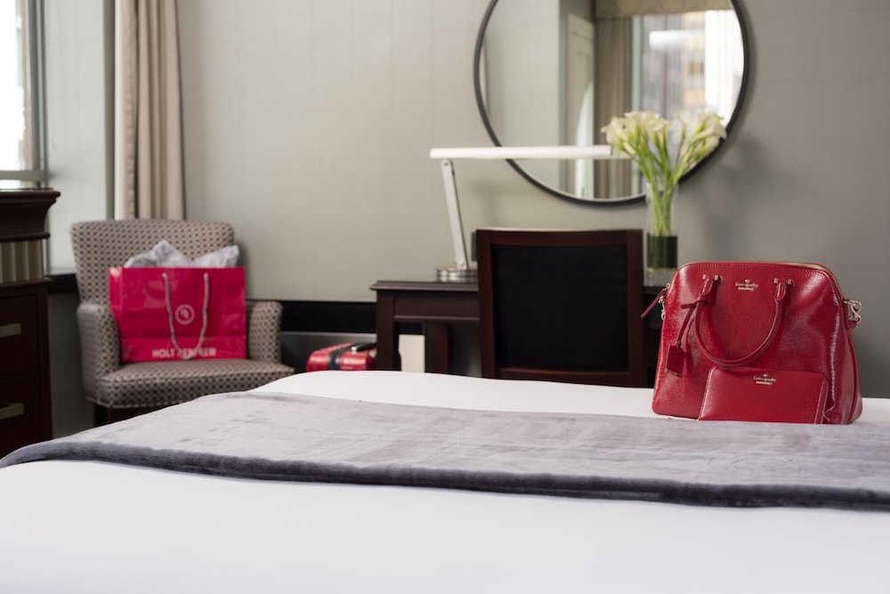 St Regis Hotel 44/56