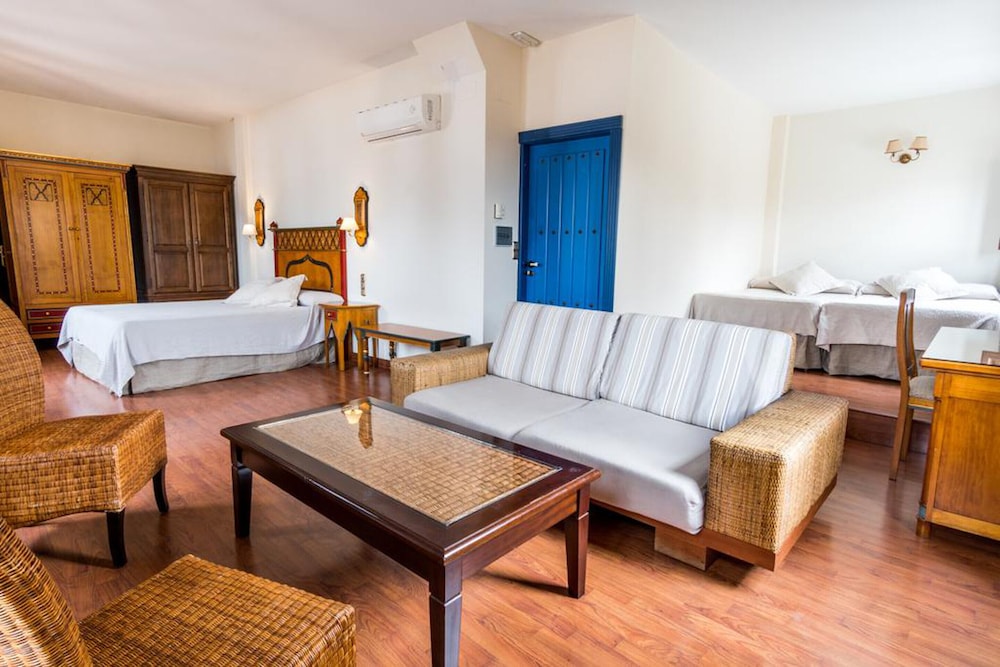 Plaza Nueva Hotel 38/67