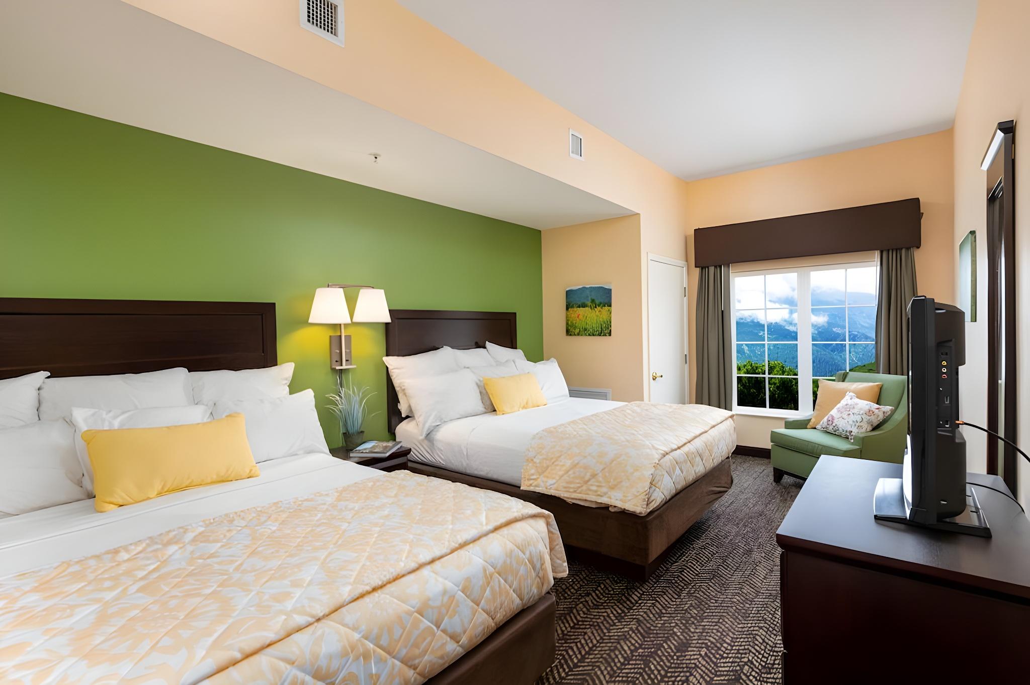 1 Bedroom, Condominium, Deluxe, Pool View