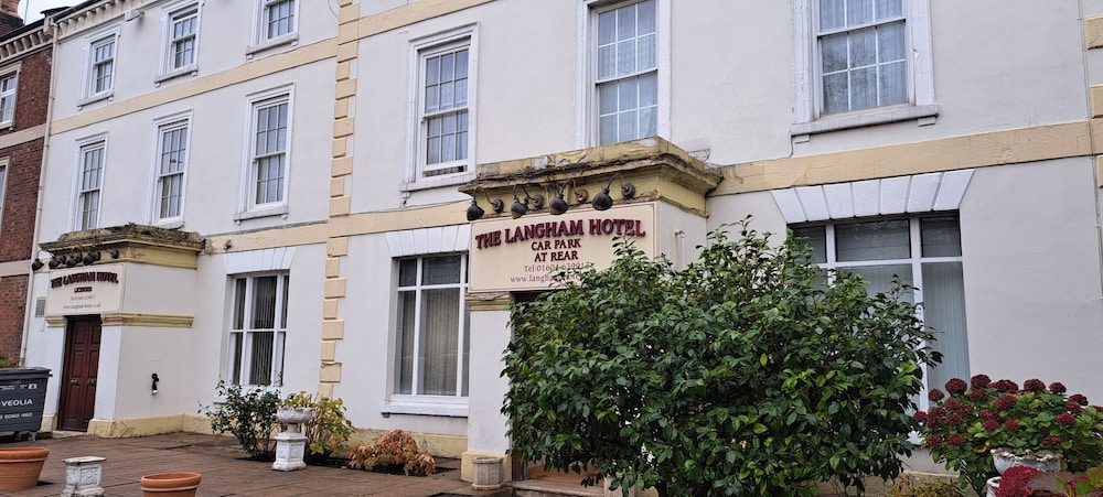 The Langham Hotel 6/50
