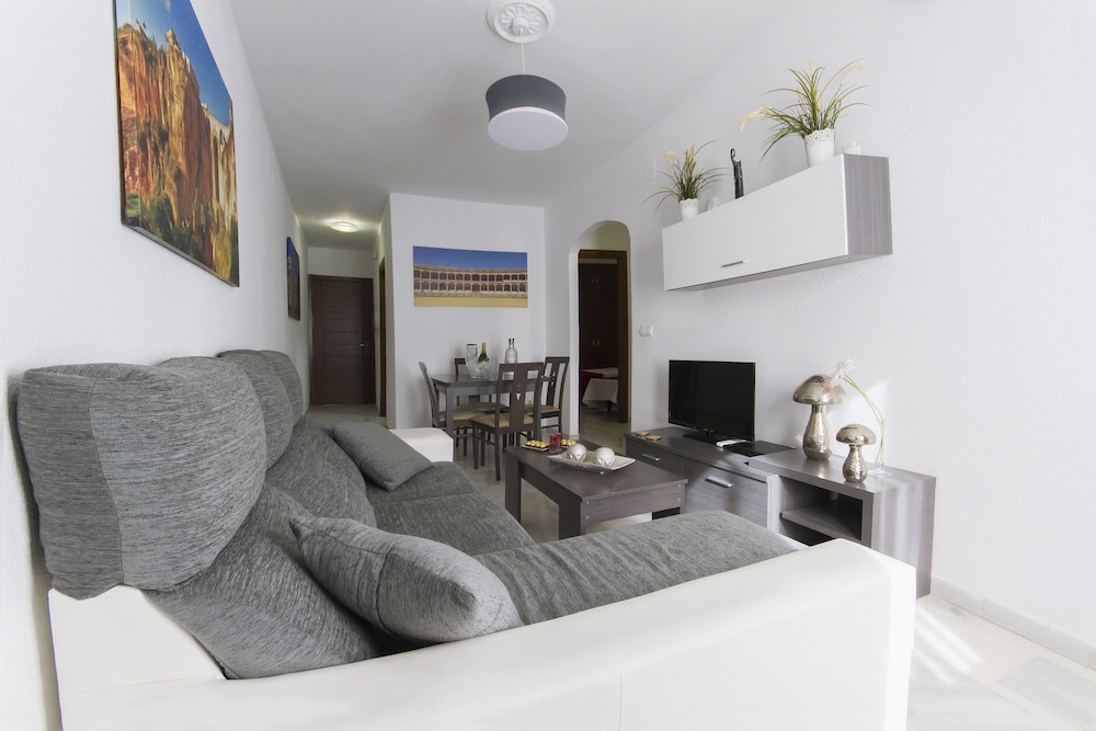 Apartamentos El Tajo 9/23