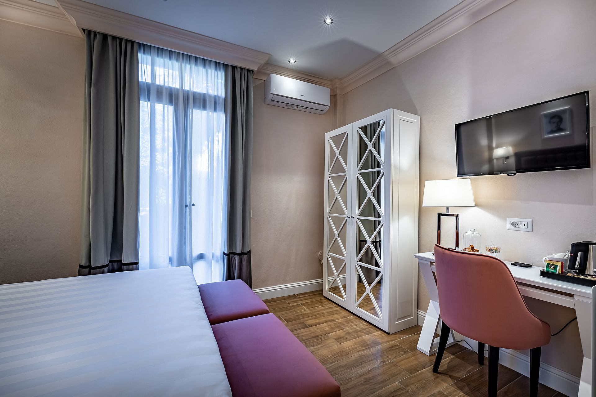 غرفة اقتصادية بسرير مزدوج، Hotel Ungherese 3/7