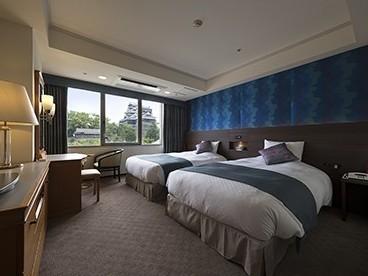 Standard, Twin Beds, Castle View