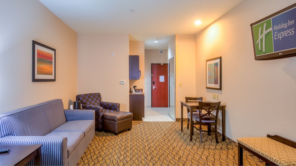 Holiday Inn Express Hotel Suites Elk City 41/51