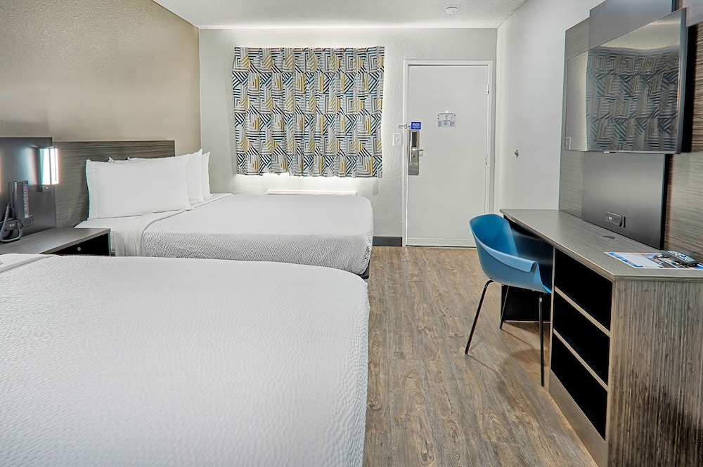 Motel6 Lancaster, CA 30/53