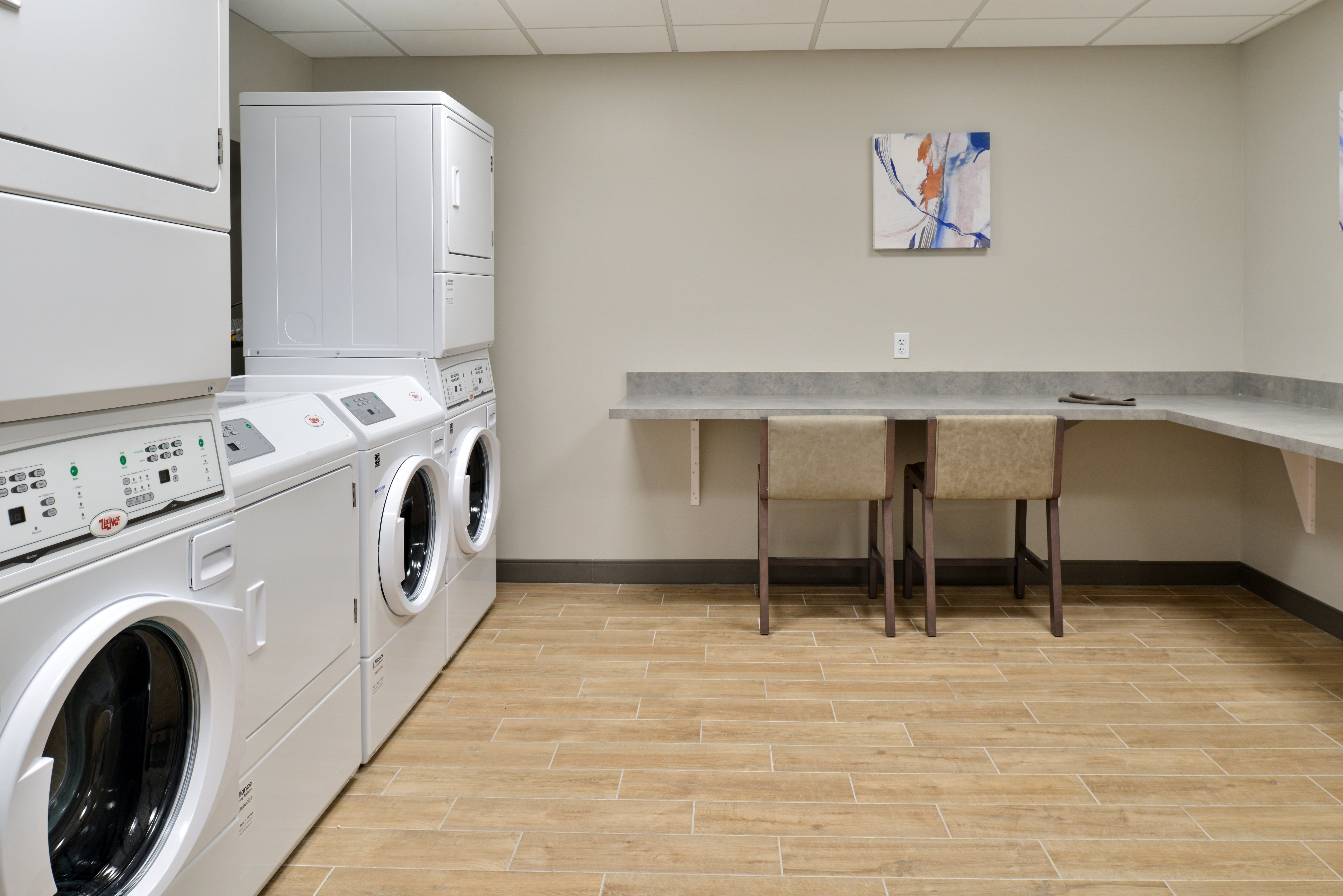 Candlewood Suites Joliet Southwest, an IHG Hotel 5/40
