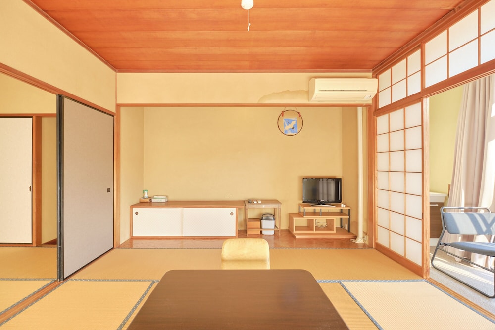 Open-Air Hot Spring Ryokan -Suikoen- [VR] 32/46