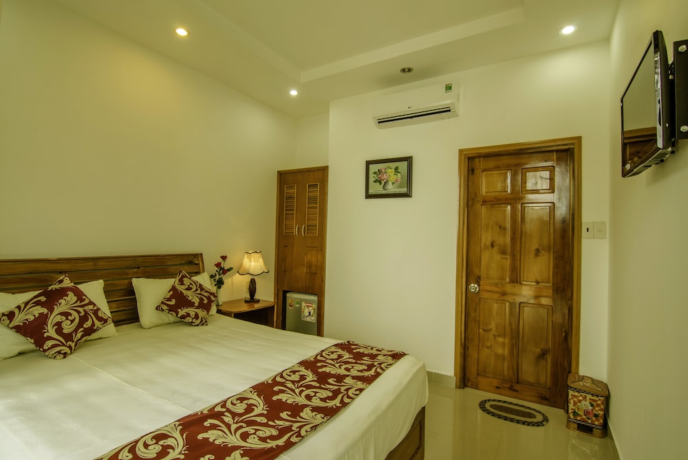 Dong Xuan Hong Guest House 22/49