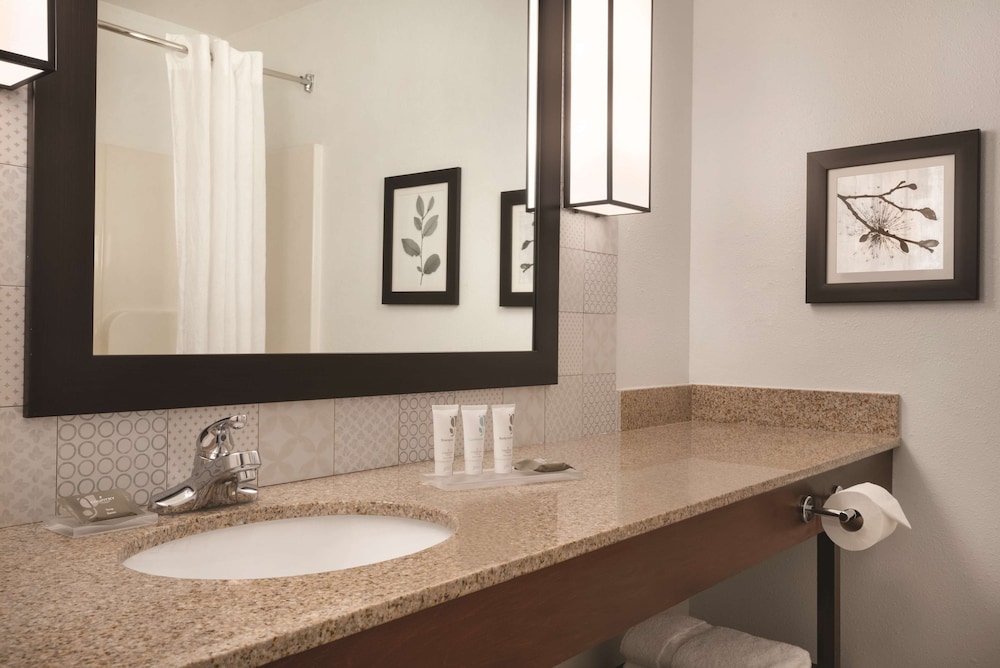 Country Inn Suites By Radisson Valparaiso In 27/28