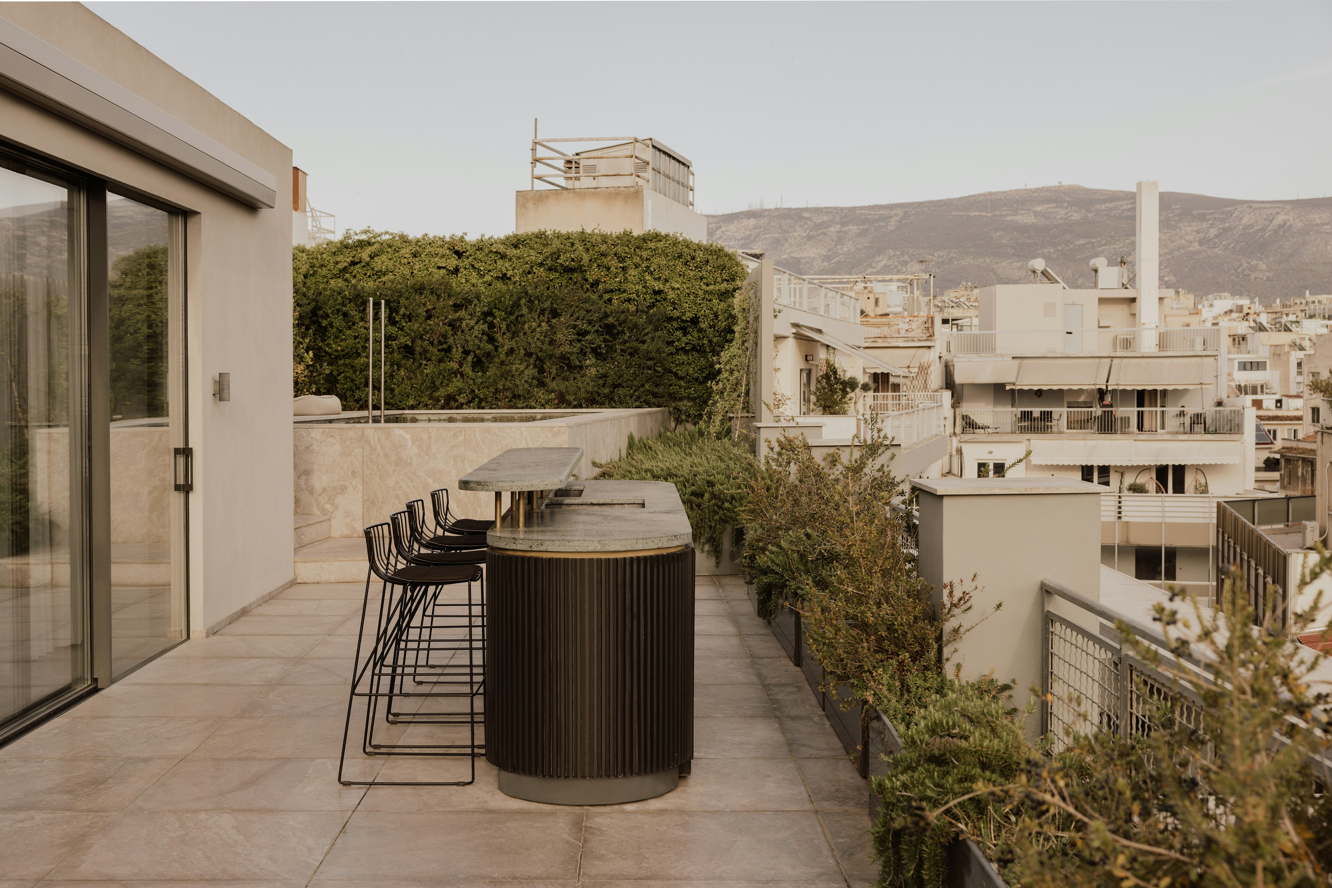 Perianth Hotel 61/61