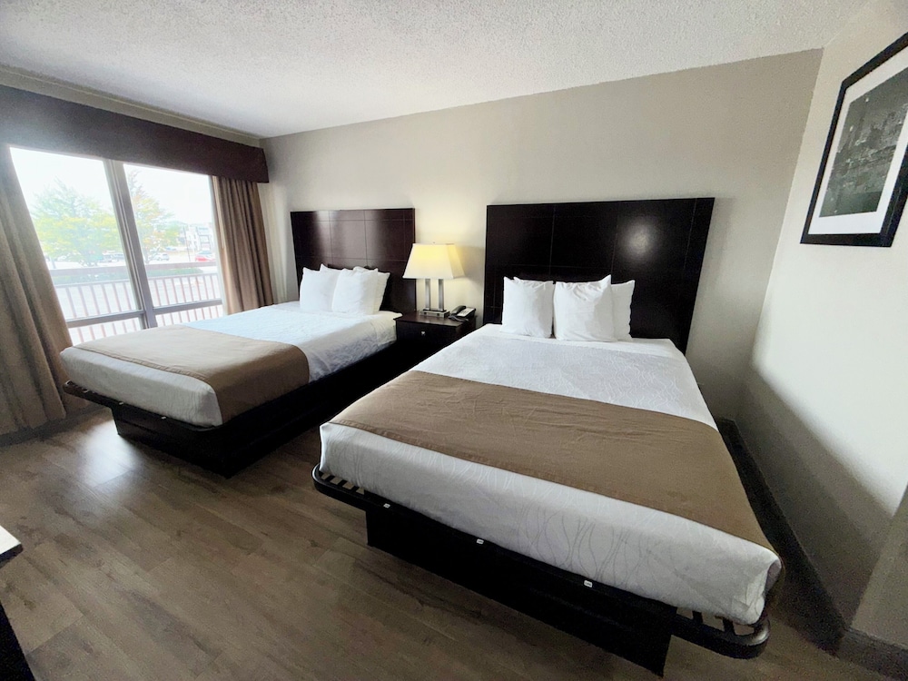Room, 2 Queen Beds