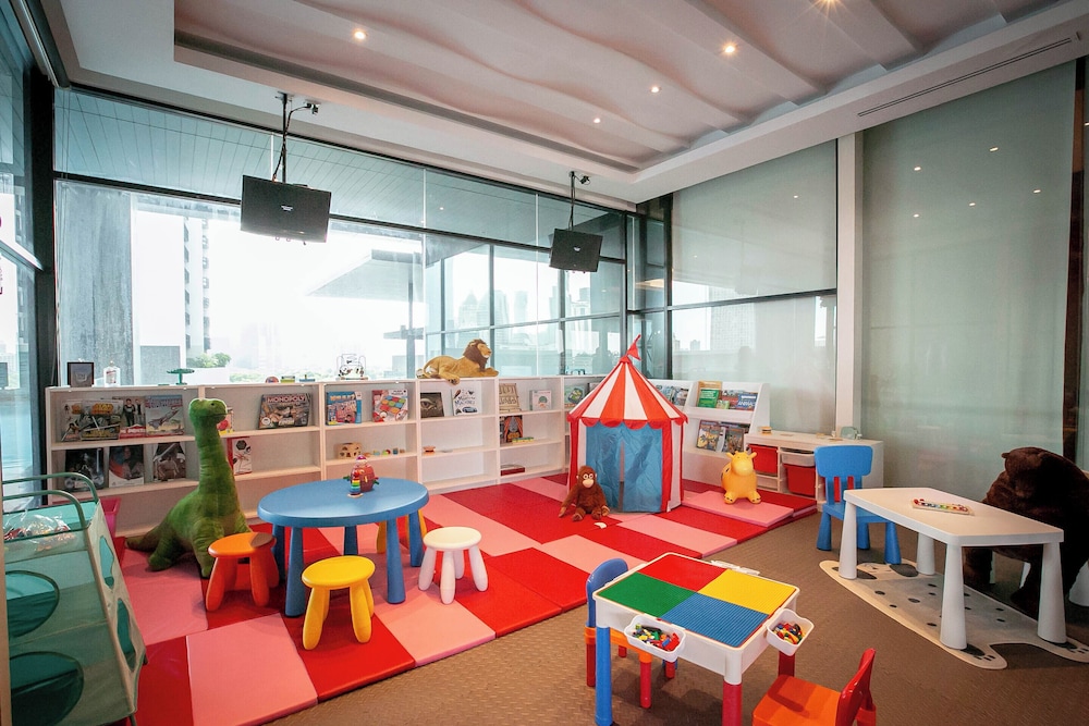 Aetas Lumpini Hotel 43/50
