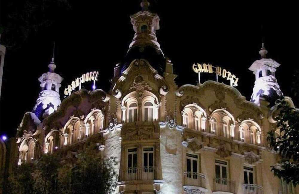 Gran Hotel 54/60