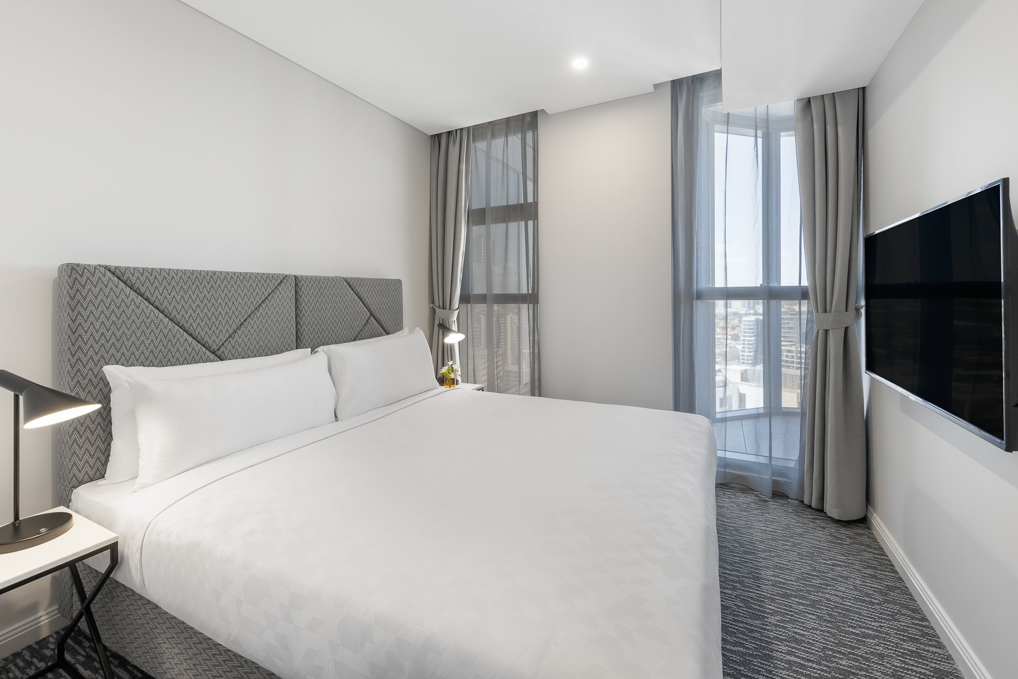 Meriton Suites George Street, Parramatta 3/8