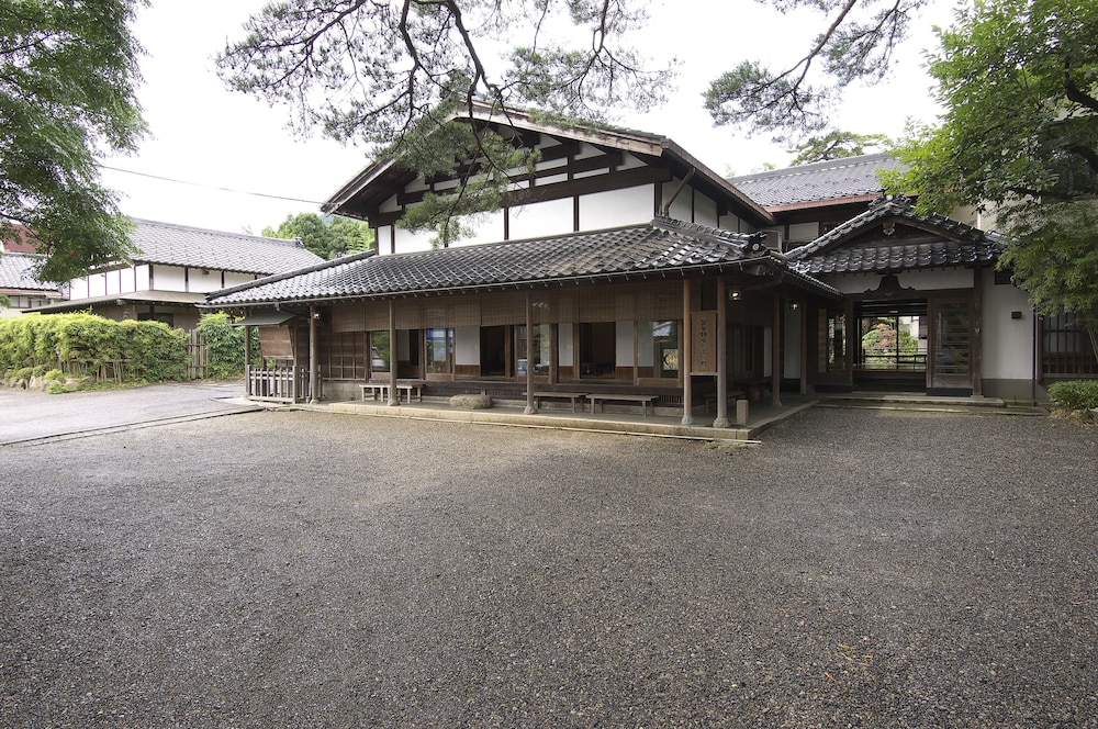 KOSHI NO YADO TAKASHIMAYA 5/50