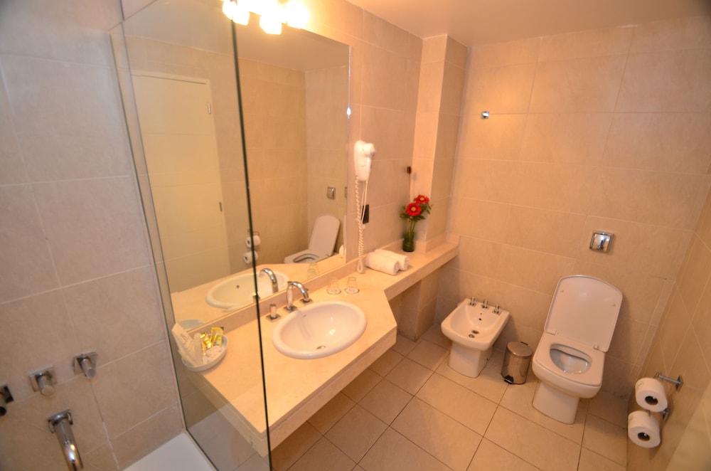 Hotel Bicentenario Suites & Spa 25/26