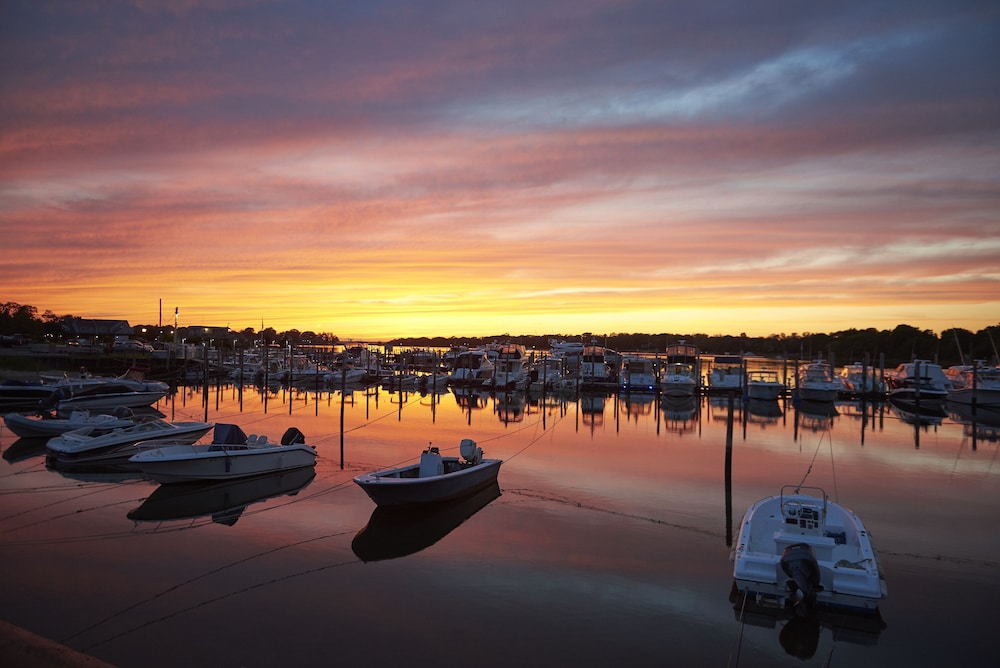 Baron's Cove 47/53