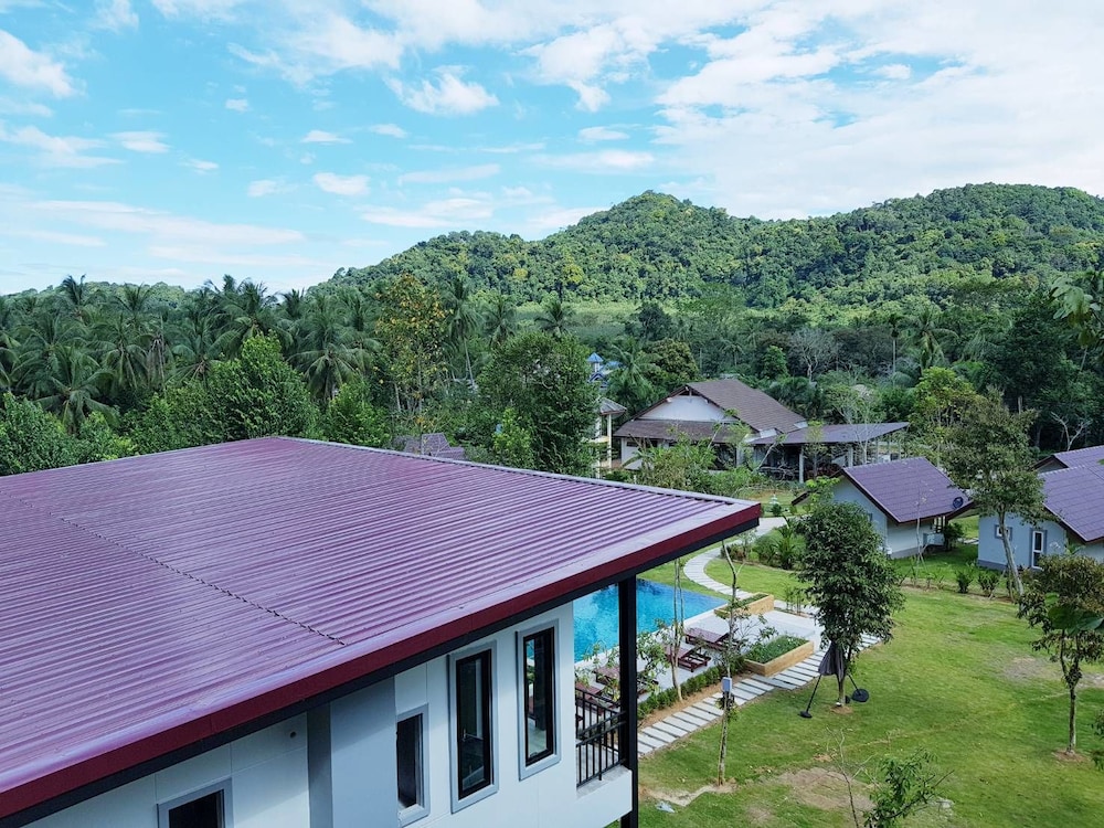 Evergreen Kohchang Resort 29/32