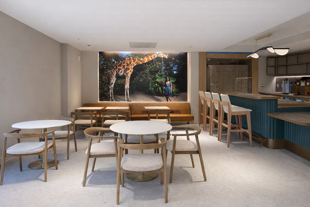Dolce by Wyndham Miami Beach 42/59
