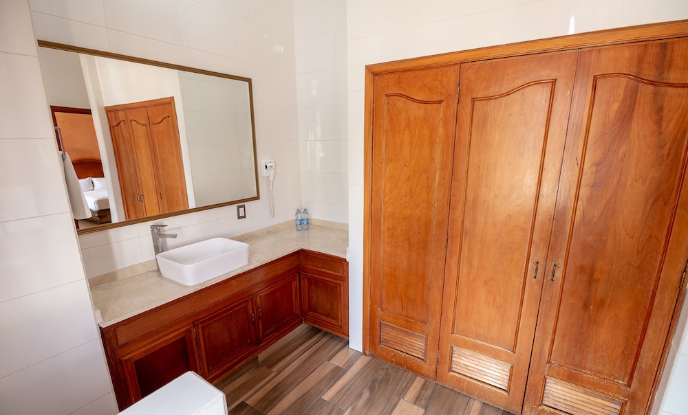 Hotel Santiago de Compostela 28/66