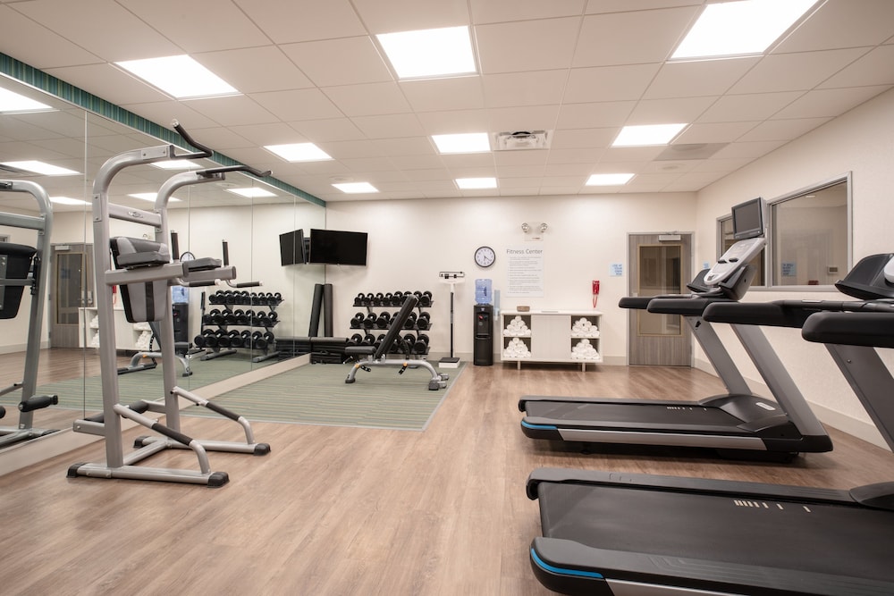 Holiday Inn Express And Suites Denver Ne Brighton 34/59
