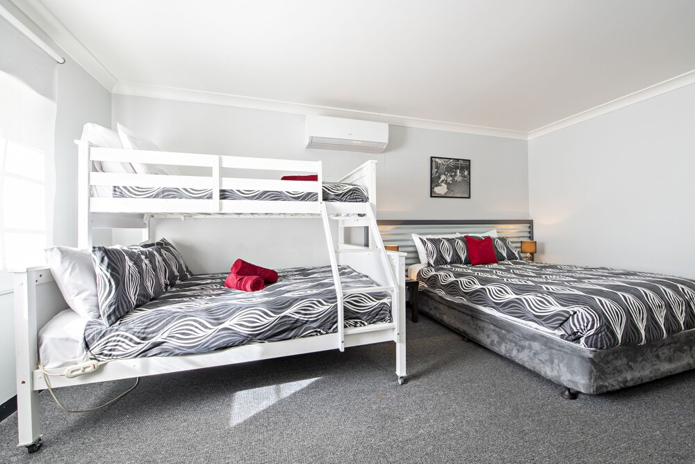 Family, 1 Single and 2 Double Beds