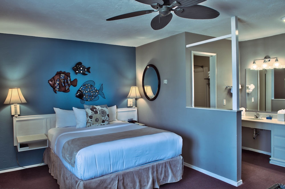 Lovers Point Inn 11/21