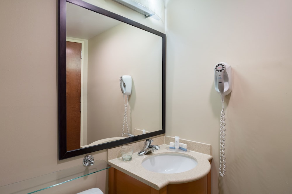 Candlewood Suites New York City- Times Square 46/50