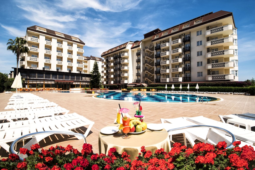 Villa Sunflower Beach Hotel 5/50