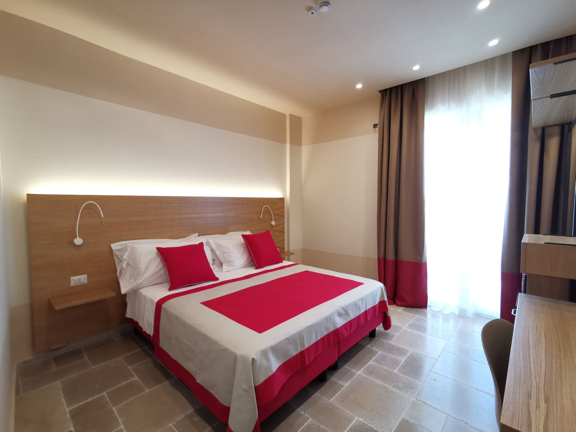 ROOM, DOUBLE BED, GARDEN VIEW