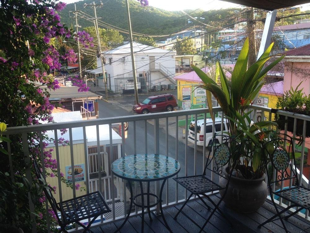 Cruz Bay Boutique Hotel 4/11