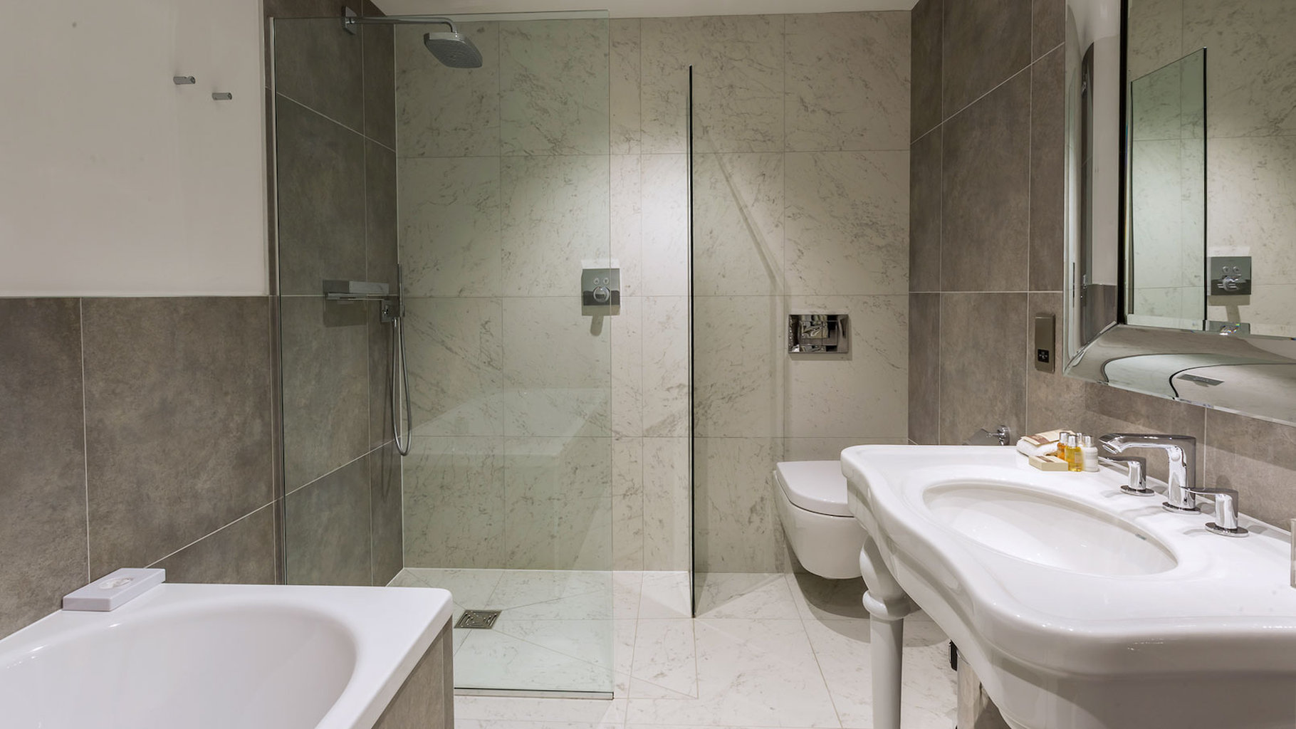 Storrs Hall Hotel 46/49