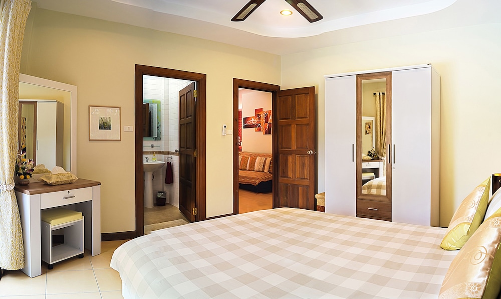 Coconut Paradise Villas 15/50
