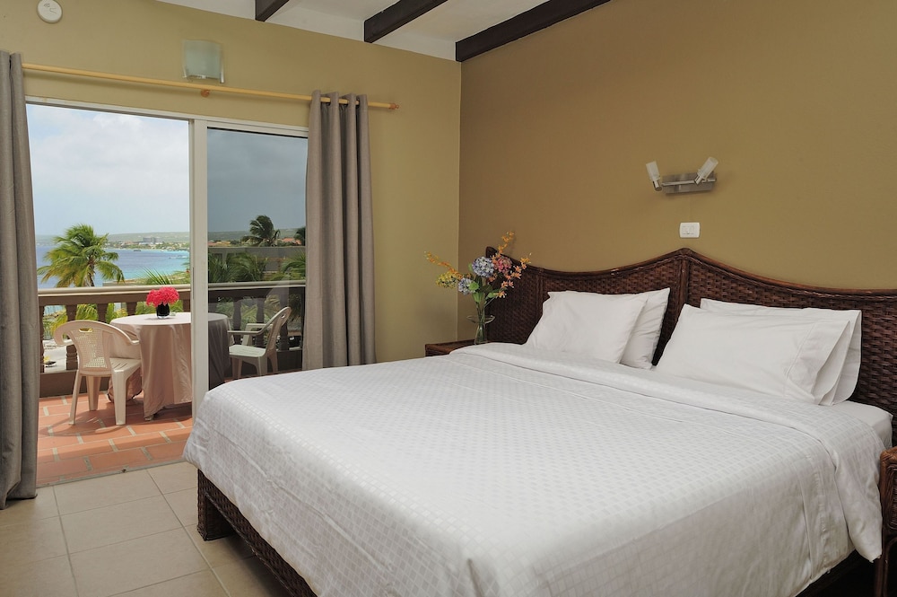 Eden Beach Resort 20/63
