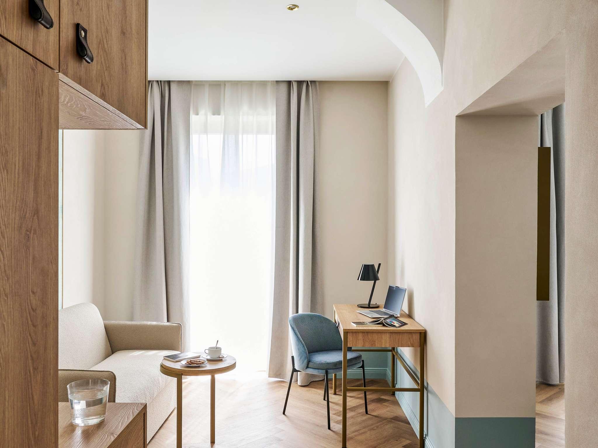 Hotel Giacomo Morra Alba - Handwritten Collection 35/49