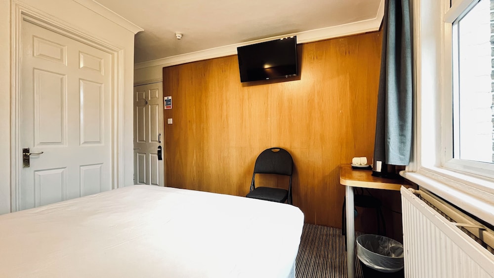 West Cromwell Hotel 22/60