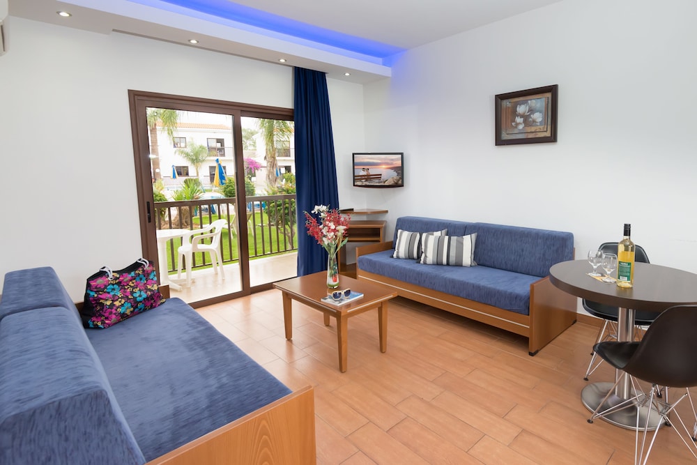 Loutsiana Hotel Apartments 38/63