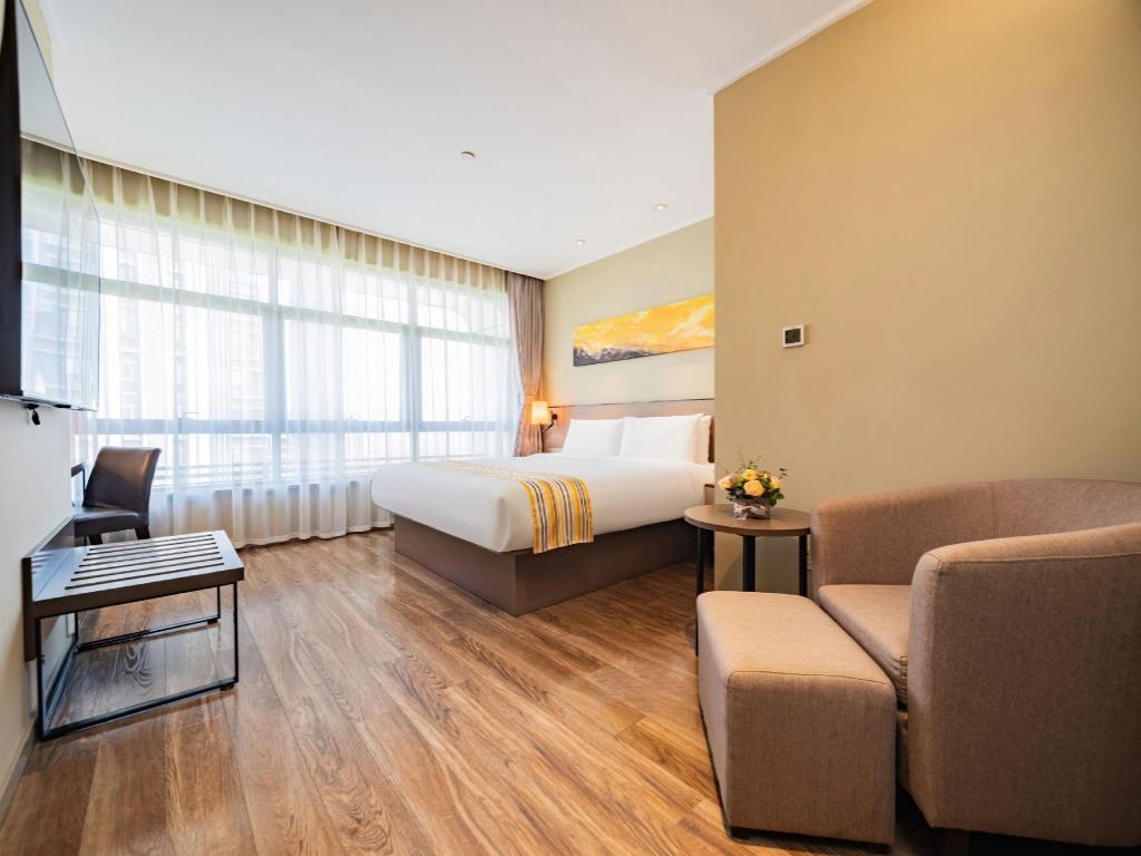 Home Inn Plus (Xi'an High Tech Zone Jinye No. 1 Zhangba No. 4 Subway Station Store) 32/58