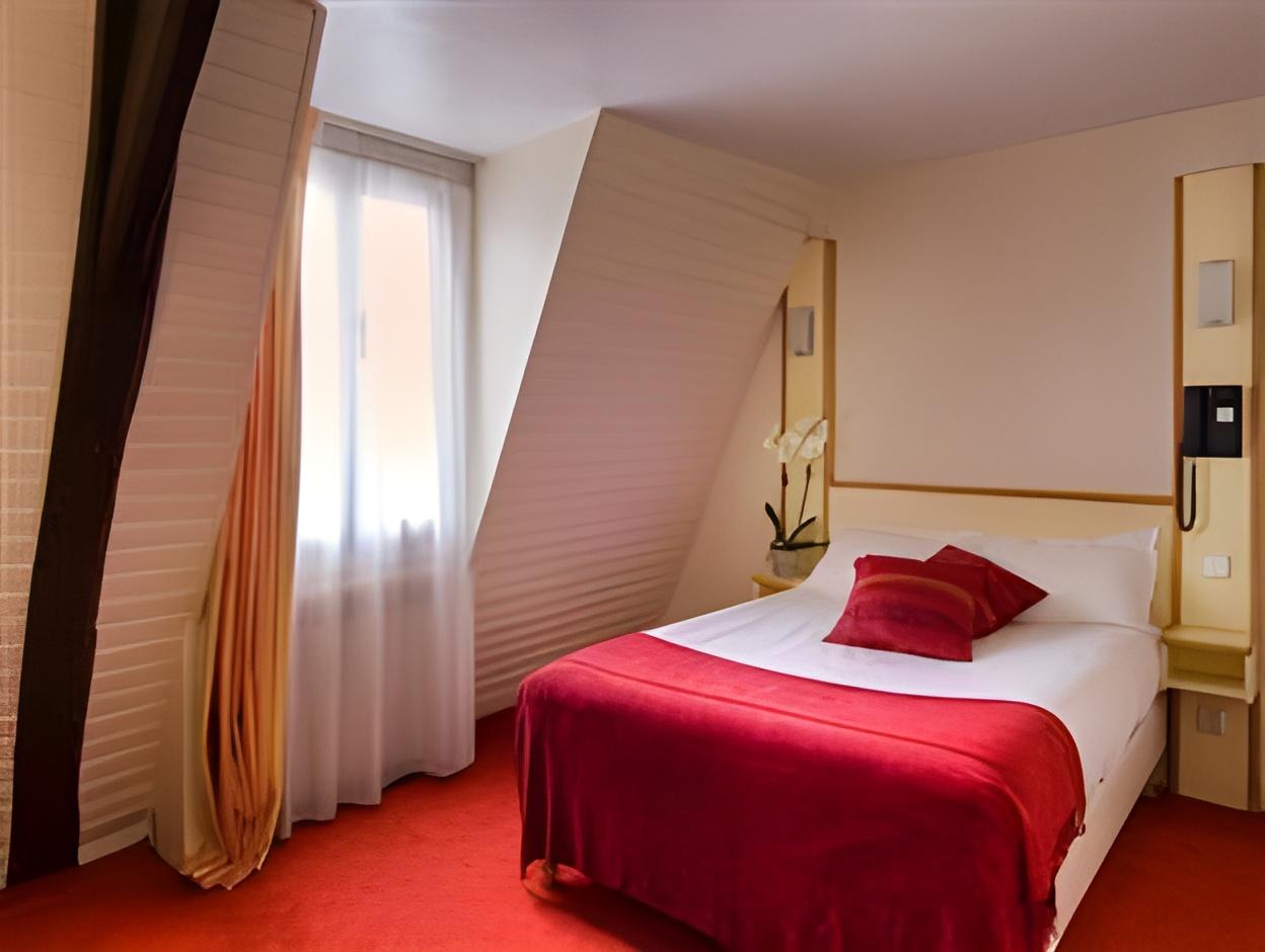 Plus, Superior, 1 Double and 1 Single Bed