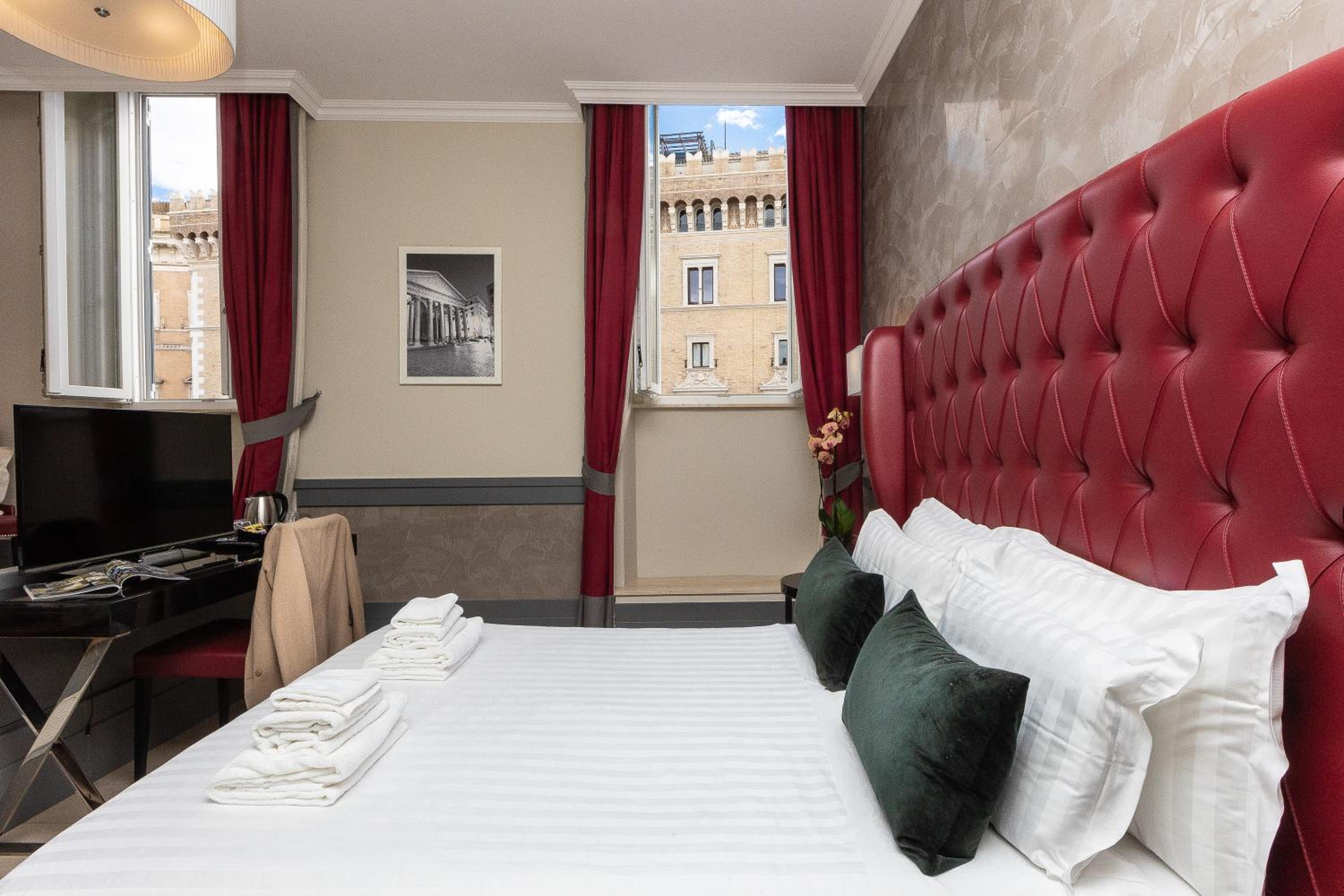 غرفة ديلوكس بسرير كوين بحوض استحمام، Hotel Castellino Roma 3/6