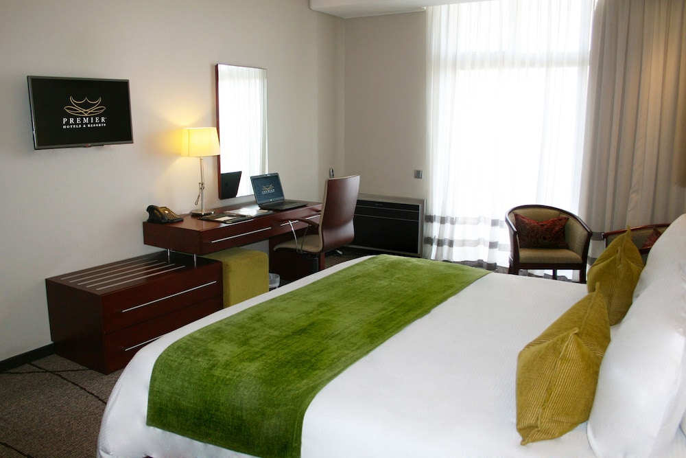 Premier Hotel East London ICC 12/75